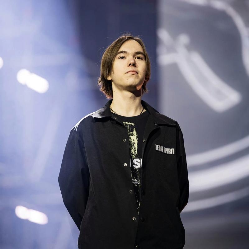 资讯抵御空投装甲车队 有史以来最激烈的攻防战